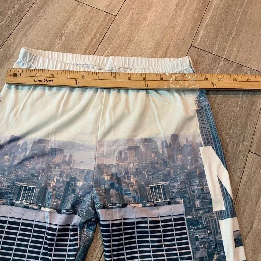 Zohra New York City Skyline silhouette Leggings One Size Skyscrapper Pants